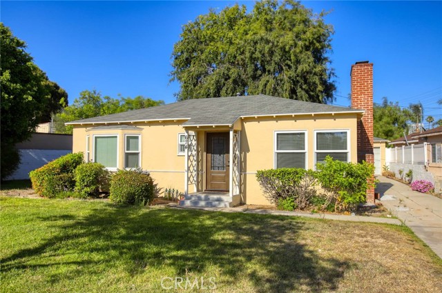 Property photo of 674 Estelle AV