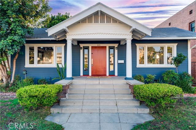 Property photo of 843 Cedar AV
