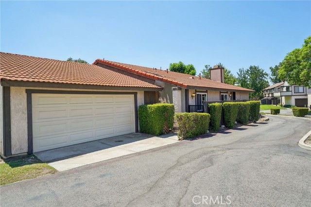 Property photo of 1843 N Solano AV