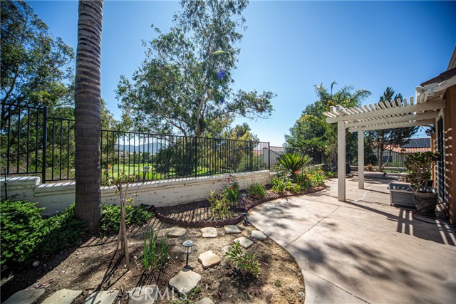 Property photo of 45405 Vanowen LN