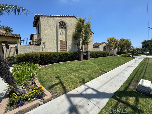 Property photo of 9905 Cedar St.
