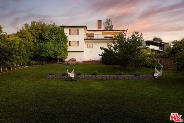 Property photo of 3964 Fredonia DR
