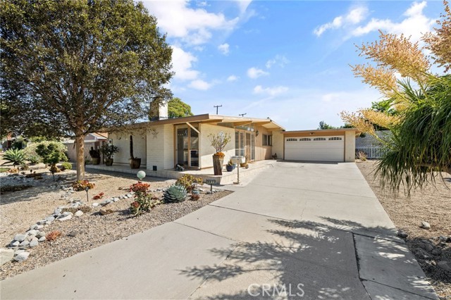 Property photo of 2273 W Judith Lane