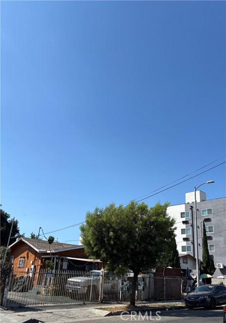 Property photo of 10821 Compton