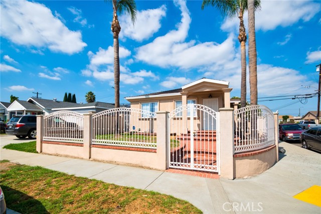 Property photo of 11457 Maza ST
