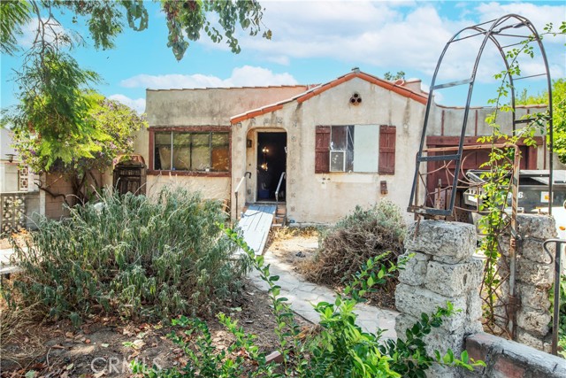 Property photo of 315 N Catalina