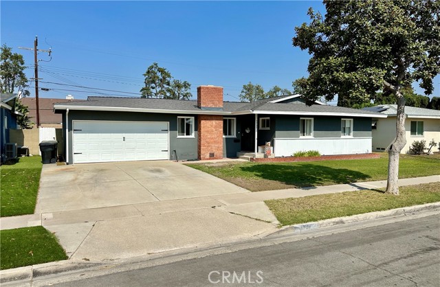 Property photo of 1737 W Cris