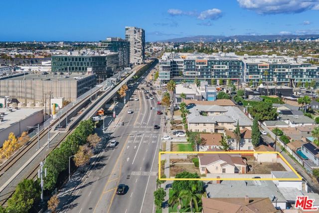 Property photo of 5649 W Jefferson BL