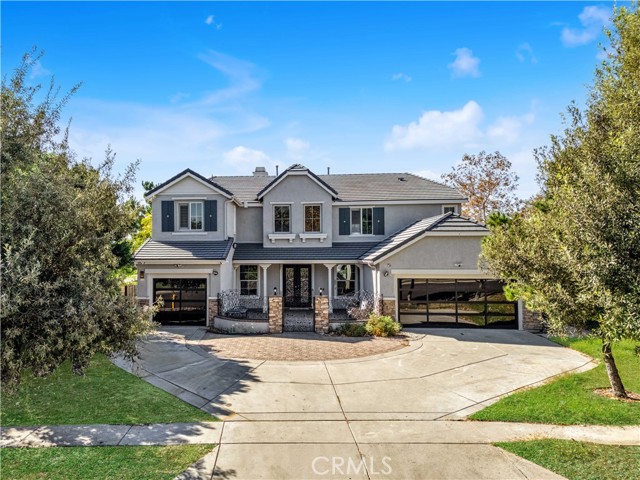 Property photo of 13859 Oak Leaf Way