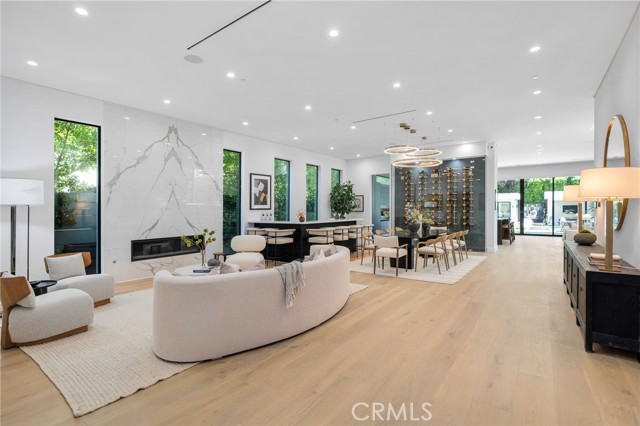 Property photo of 15231 Greenleaf ST