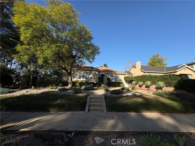 Property photo of 1685 Roosevelt