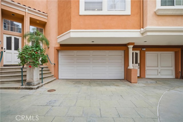 Property photo of 8 Cuzzano Aisle