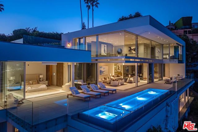 Property photo of 9150 Oriole WY