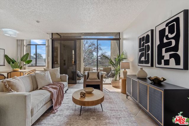 Property photo of 484 E California BL