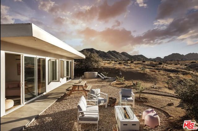 Property photo of 5195 Pioneertown RD