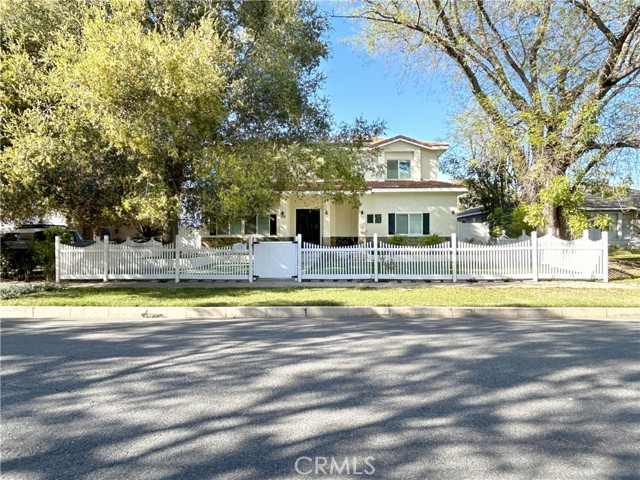 Property photo of 139 E Puente ST