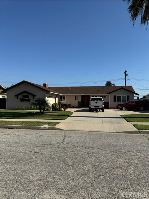 Property photo of 1255 E 25th ST