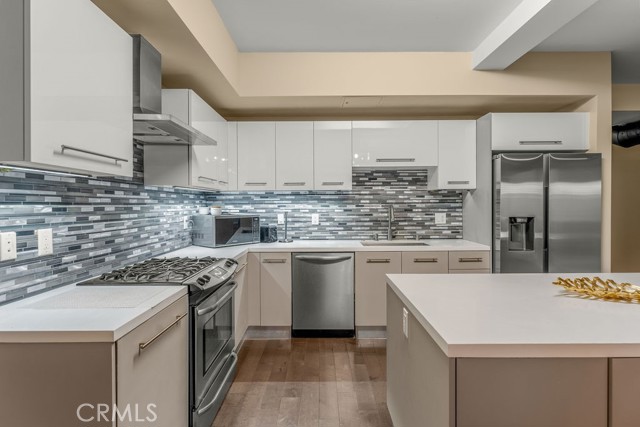 Property photo of 433 Pine AV