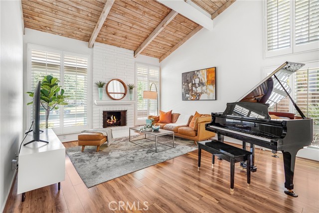 Property photo of 5022 Tamarack Way