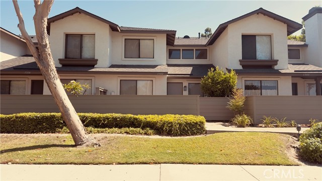 Property photo of 1302 N Mako LN