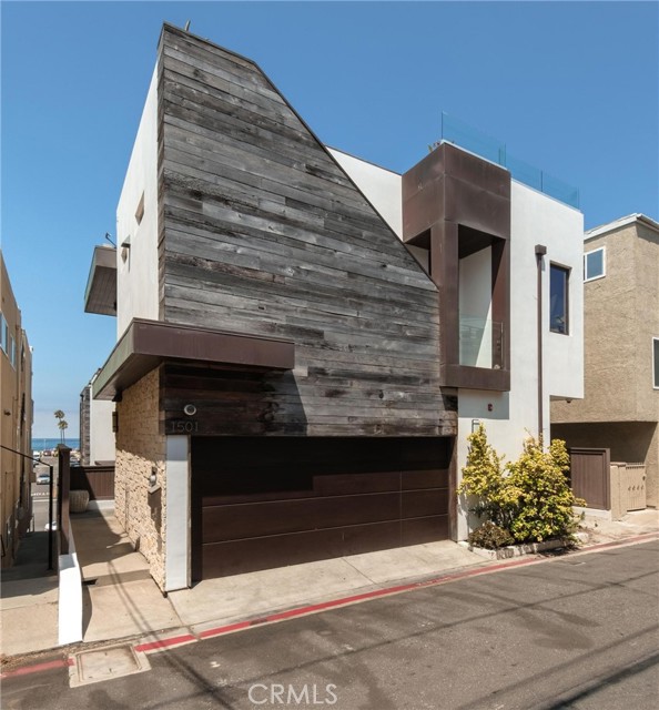 Property photo of 1501 Palm DR