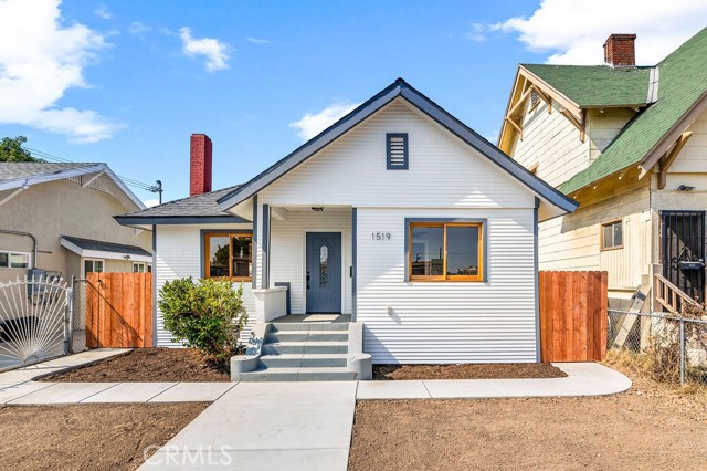 Property photo of 1519 W 22nd PL