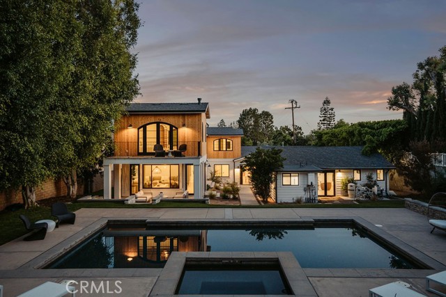 Photo of 18671 Valley Dr