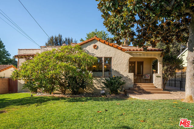 Property photo of 12429 Floral DR