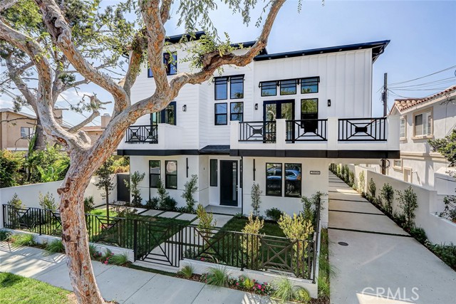 Property photo of 2604 Grant AV
