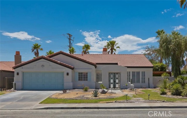 Property photo of 1105 E Via Via San Michael RD