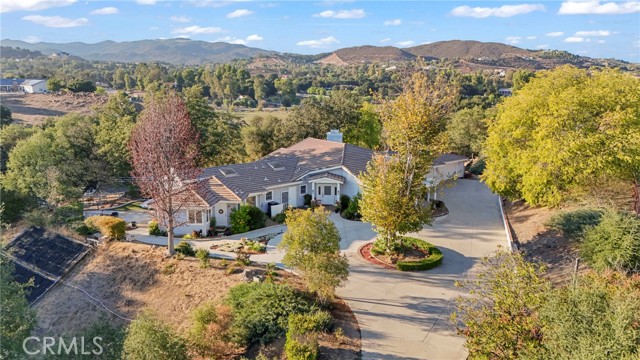 Property photo of 37215 Avenida La Cresta