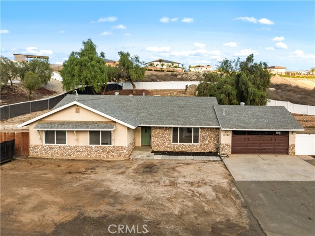 Property photo of 17380 Mockingbird Canyon