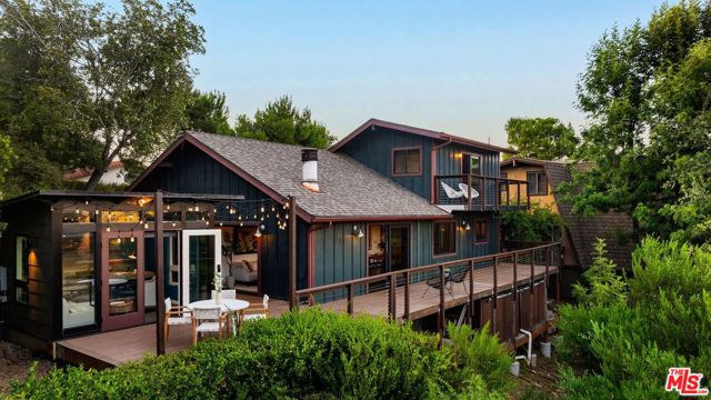 Photo of 19806 Valley View Dr