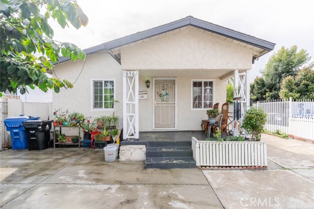 Property photo of 856 W 73rd ST