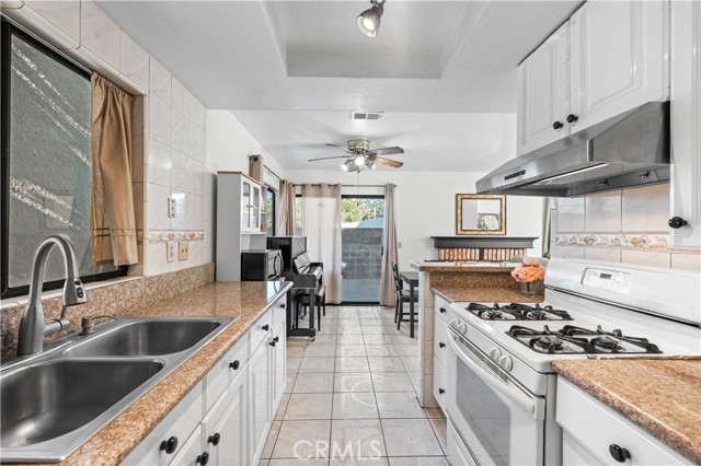 Property photo of 3221 Vineland