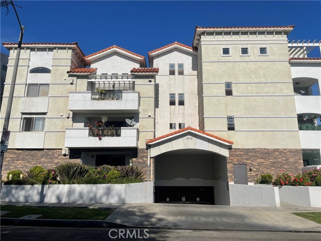 Property photo of 4733 Elmwood