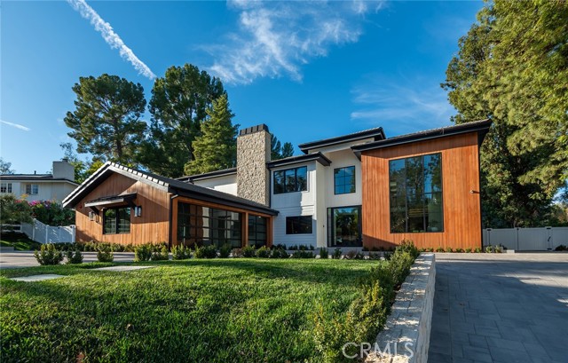 Property photo of 5461 PARADISE VALLEY RD
