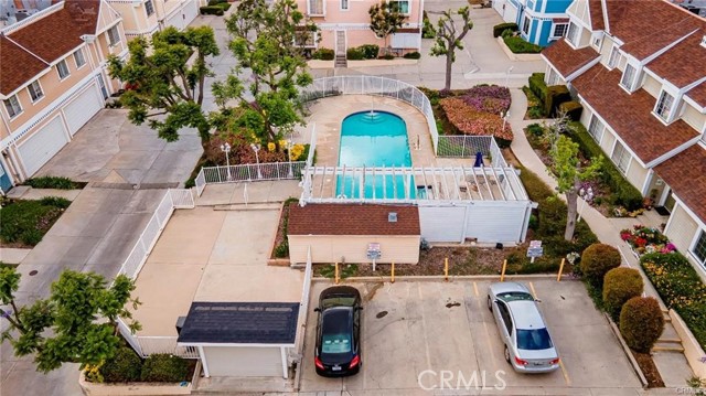 Property photo of 13750 Hubbard ST