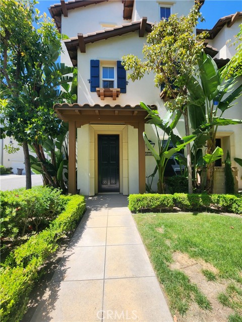Property photo of 678 E Valencia ST