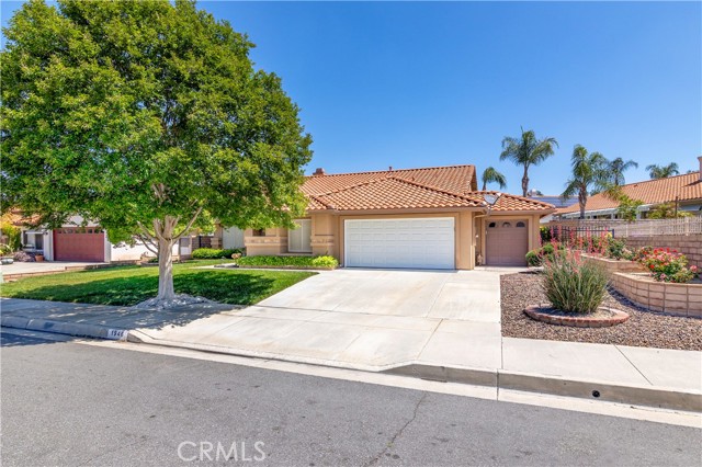 Property photo of 1946 Seven Hills DR