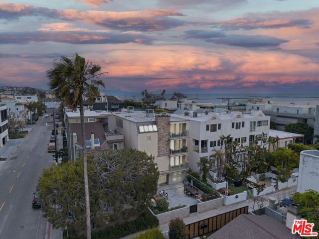 Photo of 24 Voyage St