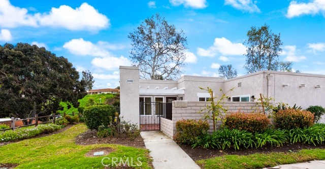 Property photo of 3066 Via Serena South