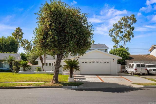 Property photo of 9312 Daisy AV