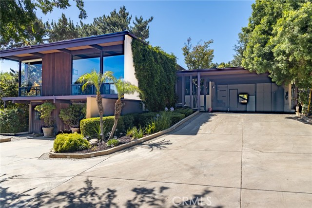 Property photo of 1653 W Cypress AV