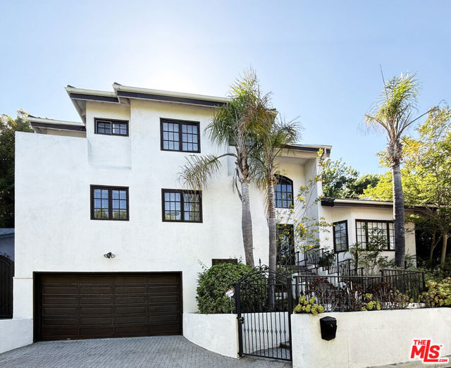 Property photo of 15020 Encanto DR