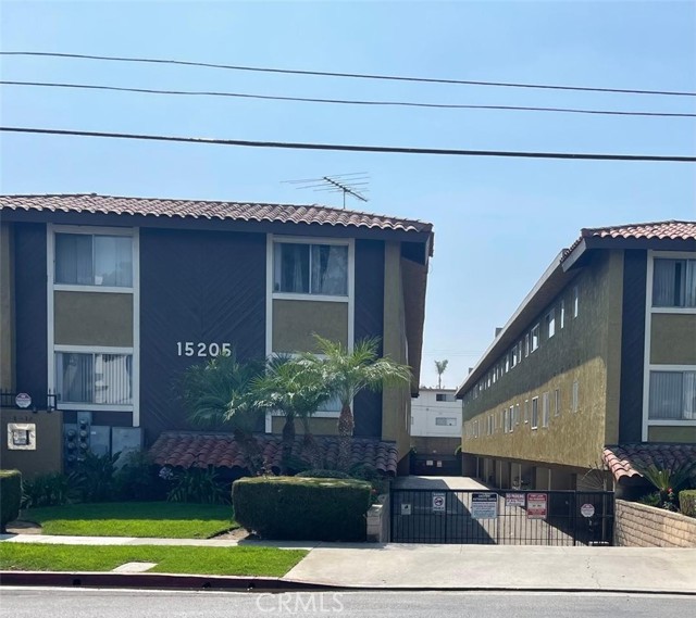 Property photo of 15205 S Budlong AV