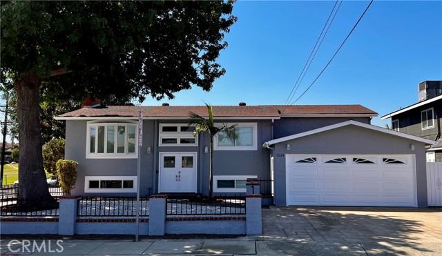 Property photo of 1514 E Maple AV