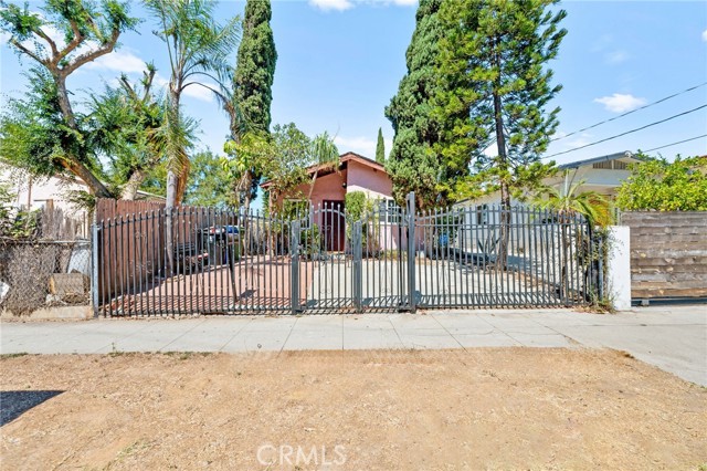 Property photo of 935 Esperanza ST
