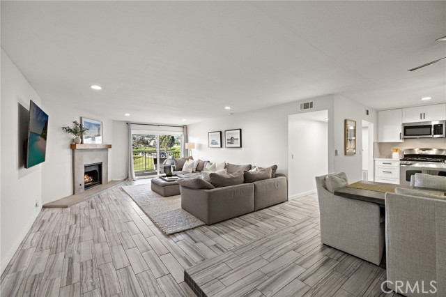 Property photo of 2501 S El Camino Real