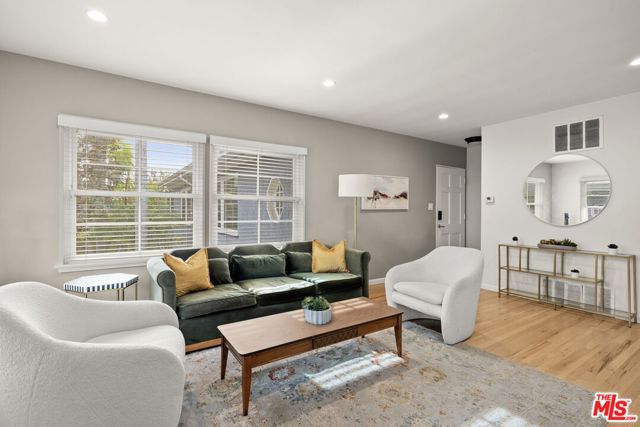 Property photo of 1137 26th ST